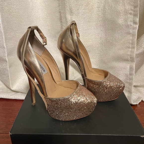 Sparkly Heels - Picture 3 of 3